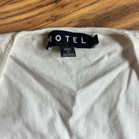 Motel Rocks Top - Picture 2 of 3